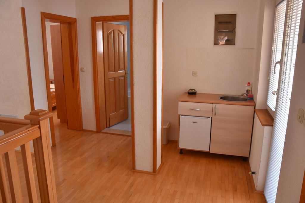 אוהריד Apartment And Studio Damjan מראה חיצוני תמונה