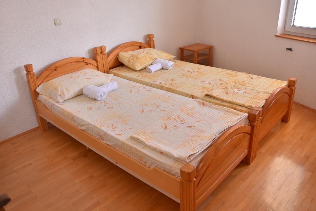 אוהריד Apartment And Studio Damjan מראה חיצוני תמונה